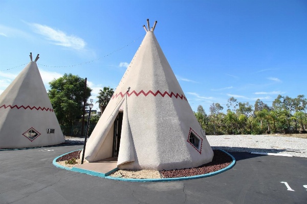 Wigwam Motel image 1